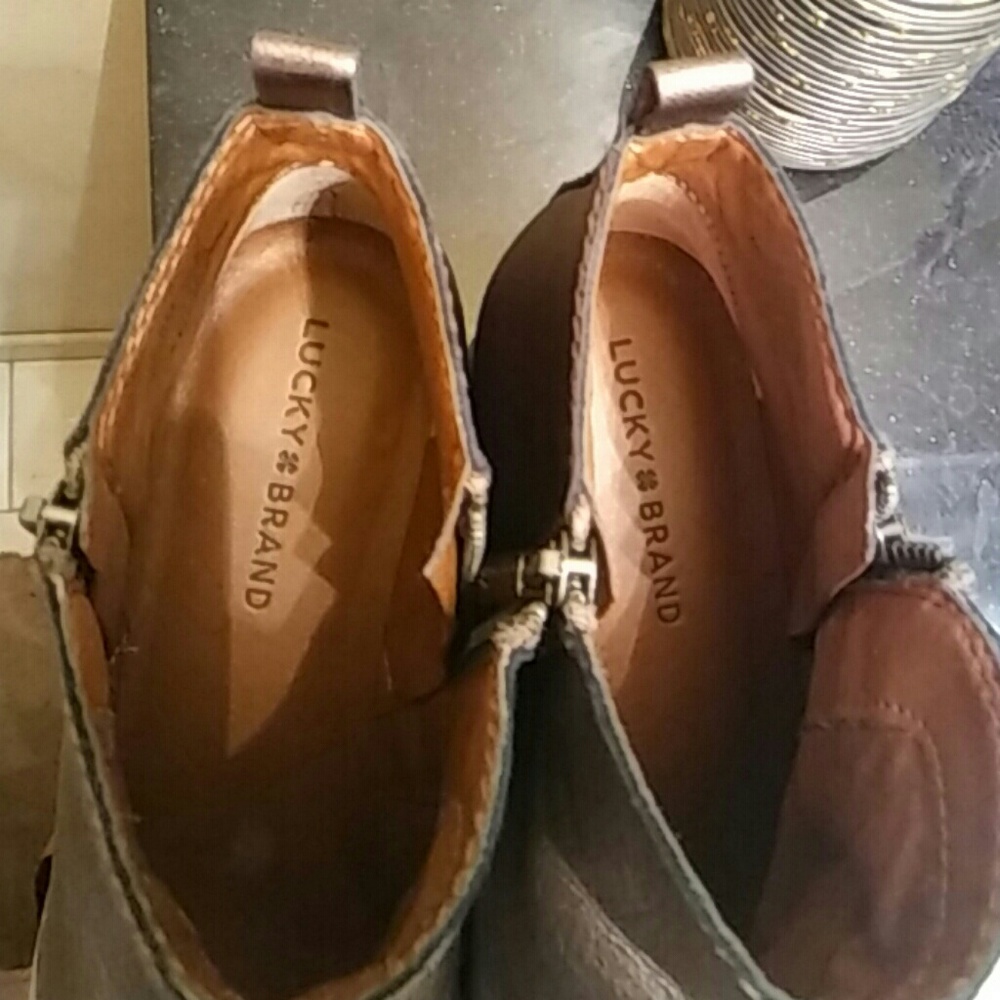 Fabulous lucky Brand basal bootie - Picture 4 of 5